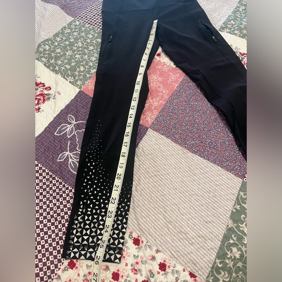 LULULEMON Ice Queen Black Cropped Leggings Women’s Size 4 - Picture 8 of 9